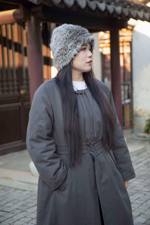 一周发货【麂皮绒渔夫帽 & 兔毛帽 & 流苏围巾】秋冬保暖又出片的必备好物~帽子版型立体，护耳御寒，软糯厚实；围巾披肩两用好物 商品图6