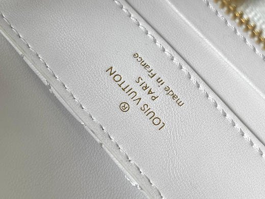 秋冬特惠💰1600 渠道级LV 新品 te级LV 全套包装 M25332/M48865白色四叶草链条款 商品图7