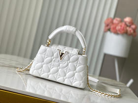 秋冬特惠💰1600 渠道级LV 新品 te级LV 全套包装 M25332/M48865白色四叶草链条款