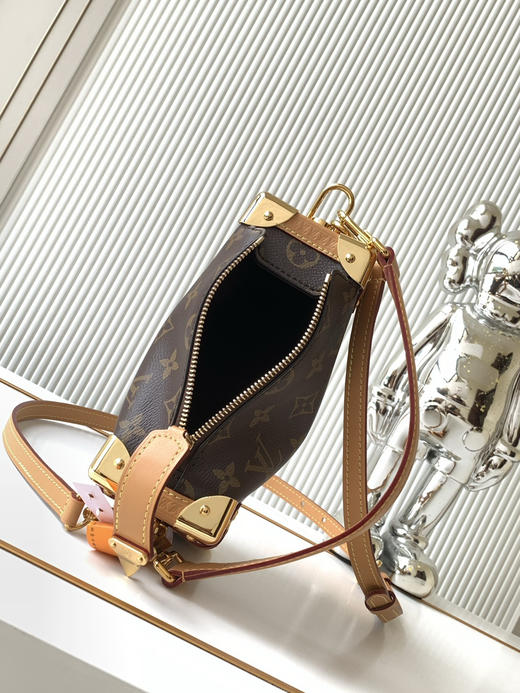 秋冬特惠💰1370 渠道级LV【全钢五金 163c01变码芯片】te级LV 全套包装 M46815老花 早春系列Cruise系列 商品图7