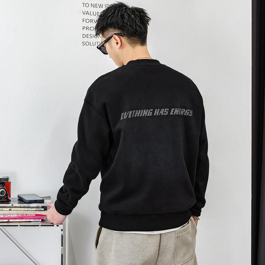 徐太浪【钉珠字母 擦色设计】加绒卫衣男秋冬款休闲内搭打底上衣 商品图3