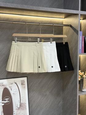 点此购买 迪桑特秋冬季高尔夫女士PRO系列经典百褶短裙 qk 336450