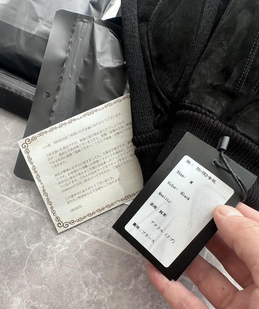 全新正品出口日单亚马逊在售全头层猪皮复合绒加厚男士防风保暖手套

全新正品25年新款秋冬日单 现货在仓

均码就一个M 165-180身高 120-170斤均可 商品图1