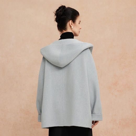 QH965斯尔丽2025新款一手长松弛老钱风兜帽轻柔羊毛大衣 商品图1