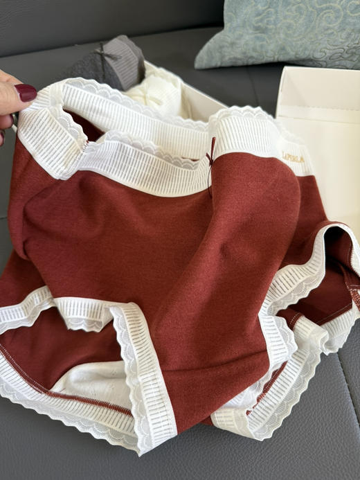 1126-1秋冬 亲肤磨毛 温润保暖 女士中腰花边内裤 四色一盒不拆卖 贼贴合 适合90-140斤 商品图11