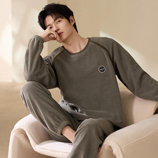 秋冬男士珊瑚绒睡衣 简约休闲保暖睡衣家居服套装 商品图2