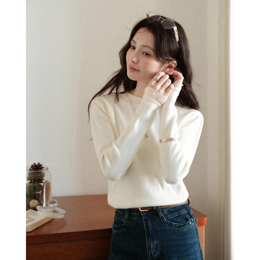 鹿向南「自然底色」米白色蕾丝显瘦毛衣女秋冬气质长袖打底针织衫 商品图0