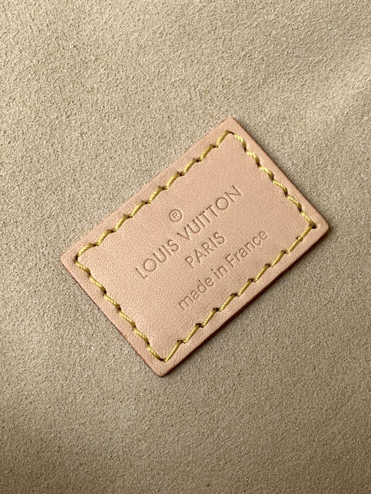 秋冬特惠💰1230 渠道级LV【全钢五金 MB163c01变码芯片】te级LV 全套包装 M46740老花 迷你双子星  Monogram帆布Saumur BB手袋 商品图8