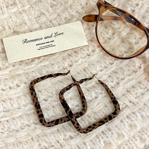 秋风植绒复古几何方形豹纹耳环-纪念日百货门店同款167750330 商品图0