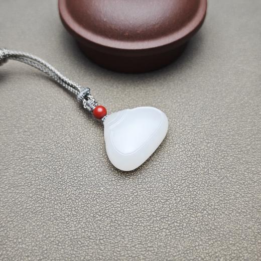 新疆和田玉且末料羊脂玉小平安锁 1122-15 商品图5