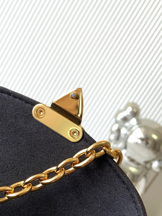 秋冬特惠💰1350 渠道级LV【全钢五金 变码芯片】te级LV 全套包装 M82465老花迷你小背包 本款Camera Box手袋 商品图6