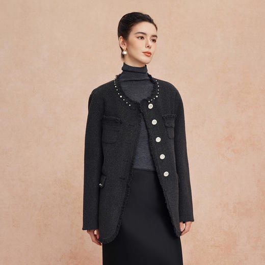 QH944斯尔丽25新款小香风系列手工珍珠奢华正肩显瘦羊毛大衣 商品图7