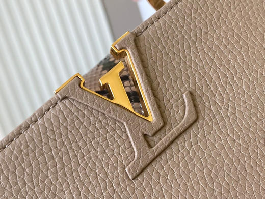 秋冬特惠💰1700 渠道级LV te级LV 全套包装 N80041/M48865褐灰 本款Capucines BB号手袋 商品图3