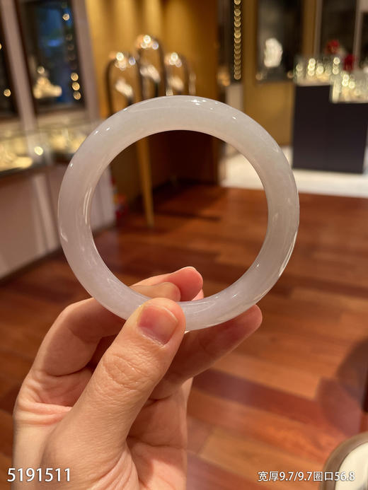 5191511，手镯，圈口56.8。具体价格微信咨询 商品图3