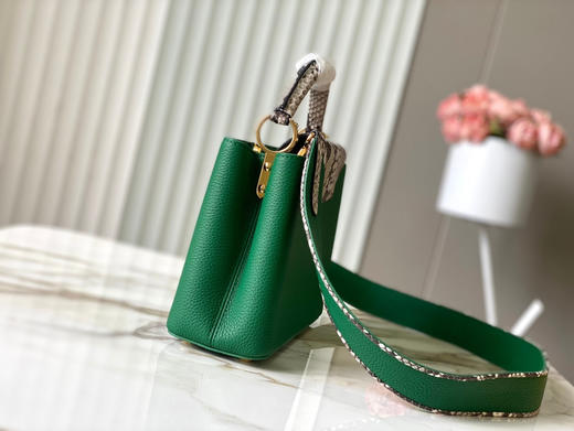 秋冬特惠💰1700 渠道级LV te级LV 全套包装 N99387/M48865绿 本款 Capucines BB号 手袋 商品图1