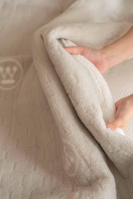 黑科技的取暖神器——【美国🇺🇸西屋电热毯】本团仅需💰159起‼️  ✅双螺旋结构搭配石墨碳纤维发热体  ✅即开即热，取暖不久等 商品图3