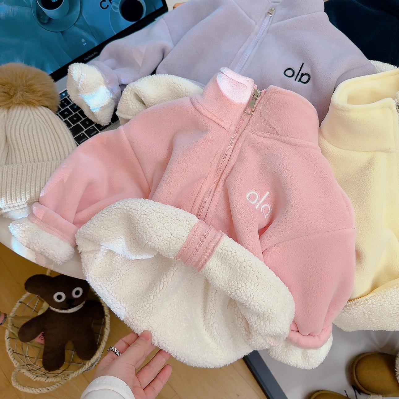 i22VifOtztSBuvrAbgyUeTHmdBPnc8JB6X6h