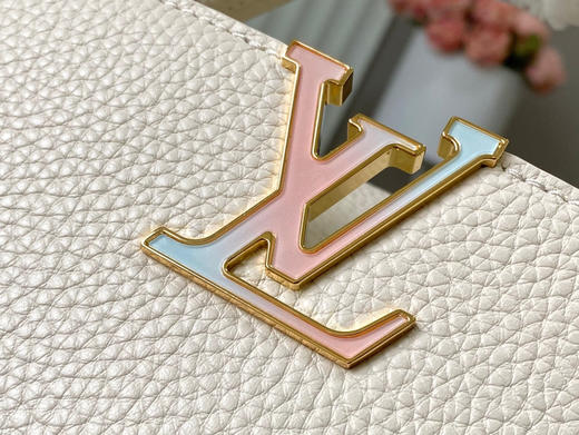 秋冬特惠💰1700 渠道级LV 新品 te级LV 全套包装 M23082/M48865七夕款 本款Capucines手袋 商品图3