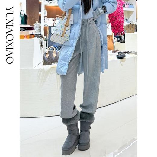 余潇潇【恋冬环游】含桑蚕丝加绒保暖时尚针织松紧收口休闲萝卜裤 商品图4