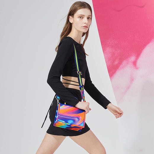 1004618102216  CHARLES&KEITH 大容量菱格包手提包单肩包托特包【蓝绿色黄色紫色】 商品图1