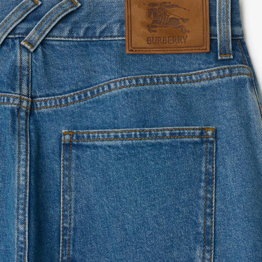BURBERRY 巴宝莉 女士马术骑士徽标贴片微喇设计高腰牛仔裤 蓝色 8113153 A1322 商品图1