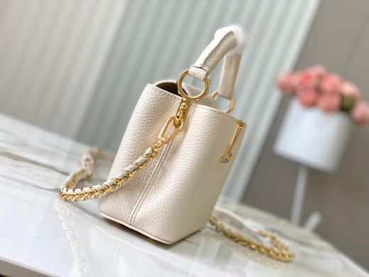 秋冬特惠💰1600 渠道级LV 新品 te级LV 全套包装 M23082/M48865七夕款 本款Capucines手袋 商品图1