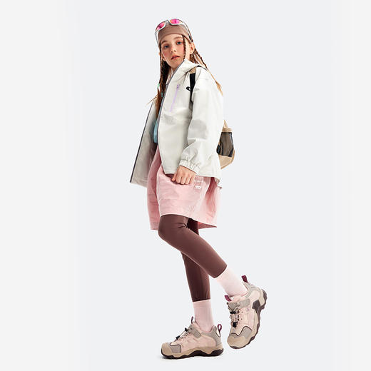 冬款建议拍大一码更舒服！【暖冬鞋服丨YeeHoO英氏儿童冬季加绒户外鞋】鞋子加绒内里，亲肤贴合，舒适御寒，后跟加固护脚踝，魔术贴设计方便穿脱，橡胶大底凹凸纹路，防滑耐磨，适合各种穿搭，上学出游都适合~ 商品图3