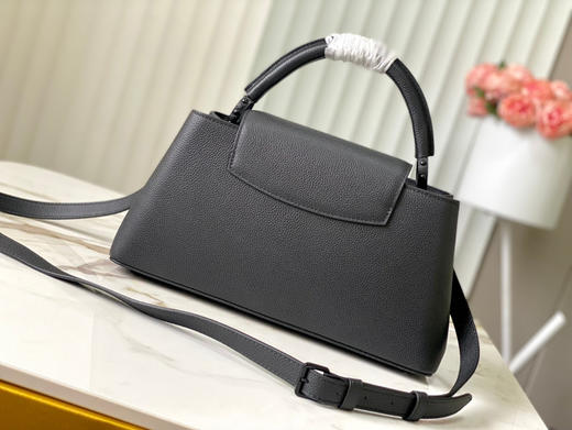 秋冬特惠💰1800 渠道级LV 新品 te级LV 全套包装 M23947/M48865黑武士 CAPUCINES EAST WEST 手袋 本款 Capucines MM手袋 商品图2