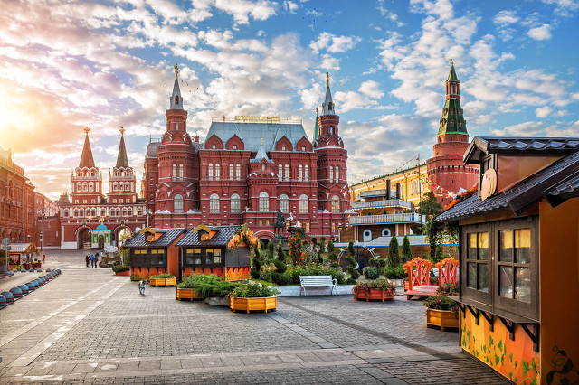 【春节、寒假】<俄罗斯摩尔曼斯克+捷里别尔卡+莫斯科+圣彼得堡军事基地9天追光之旅-深圳直飞往返>