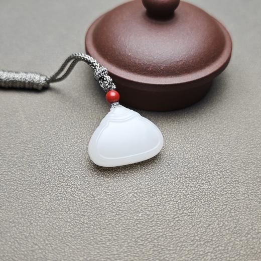 新疆和田玉且末料羊脂玉小平安锁 1122-15 商品图1