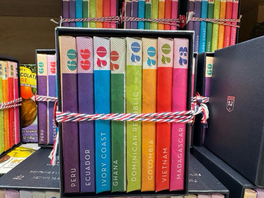 🔥💰240元/盒！🇺🇸Trader Joe's缺德舅巧克力护照✨节日限定款✨🎄💡限量发售，喜欢黑巧的亲们赶快冲…… 商品图1