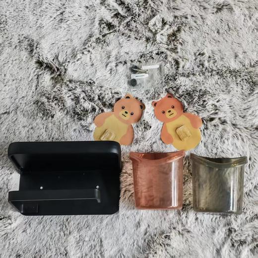 美国沃尔玛 全铝合金材质 洗手间洗浴置物架 纸巾架+送2个免打孔小熊抱抱置物杯 商品图6