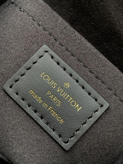 秋冬特惠💰1350 渠道级LV【全钢五金 变码芯片】te级LV 全套包装 M82465老花迷你小背包 本款Camera Box手袋 商品图8