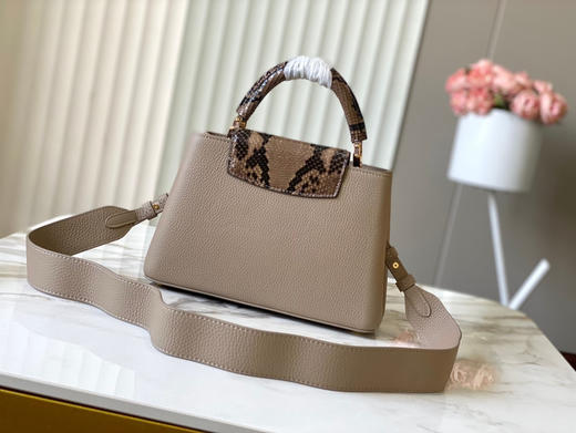 秋冬特惠💰1700 渠道级LV te级LV 全套包装 N80041/M48865褐灰 本款Capucines BB号手袋 商品图2