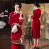 时尚改良新中式长款加绒毛巾绣旗袍2025秋冬新款年轻款红旗袍396137 商品缩略图3