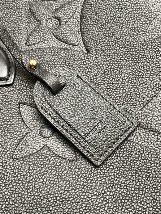 秋冬特惠💰1530 渠道级LV【全钢五金 变码芯片】te级LV 全套包装 M44925黑色压花 ONTHEGO 大号手袋 商品图5