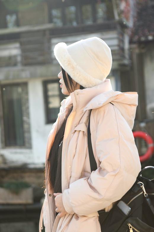一周发货【麂皮绒渔夫帽 & 兔毛帽 & 流苏围巾】秋冬保暖又出片的必备好物~帽子版型立体，护耳御寒，软糯厚实；围巾披肩两用好物 商品图2