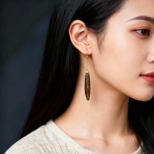 耳畔·古雅丨天然达拉干沉香包金耳饰 沉水级 SP8658 商品图1
