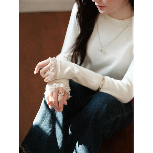 鹿向南「自然底色」米白色蕾丝显瘦毛衣女秋冬气质长袖打底针织衫 商品图4