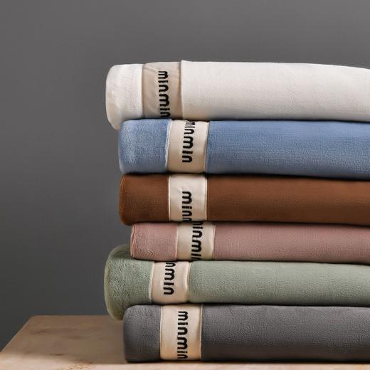 简约minmin牛奶绒刺绣四件套 商品图1