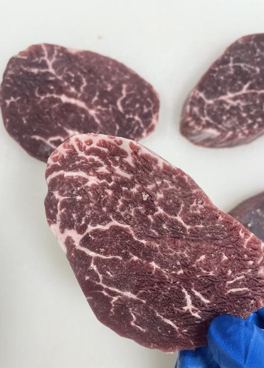 原切菲力牛排 纯血黑安格斯牛 嫩香牛柳 肉质嫩滑 奶香浓郁 真正谷饲300天 孩子爱吃的超嫩牛排 澳洲进口原切 1公斤包邮装 顺丰冷链 |百里食牛 1124 商品图14