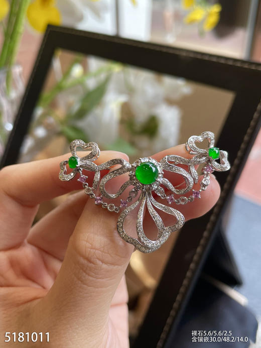 5181011，蛋面胸针。具体价格微信咨询 商品图1