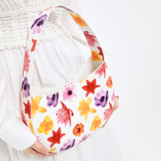 1004442024210  CHARLES&KEITH 复古花朵手提单肩小方包腋下包 商品图3