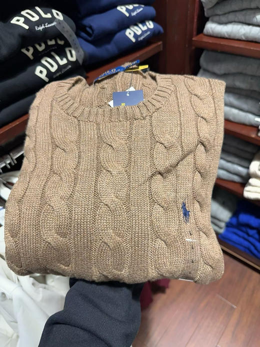 🔥男士麻花毛衣全线‼️💰899✈️❗️Ralph Lauren 拉夫劳伦男麻花毛衣🔥怎么搭都很高级！男款女穿也特别好看，快来搭配情侣款毛衣吧！ 商品图1
