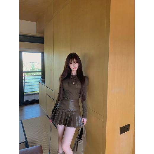 LINCHAOZHANG【中古典奢】LW250161 毛呢外套 LQ250124 蛋白皮半裙 商品图3