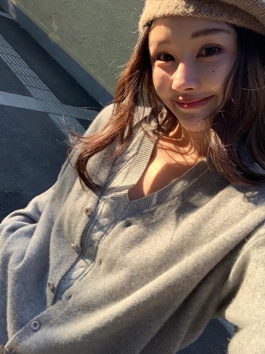 Read Nameless /100%山羊绒灰色开衫+100%羊毛灰色背心 2025/11/27 商品图8