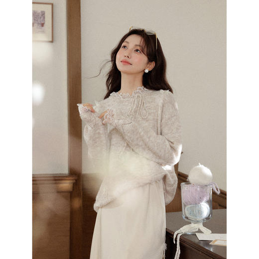 鹿向南「云絮蝶梦」燕麦色宽松长袖内搭针织衫毛衣女秋冬羊毛上衣 商品图4