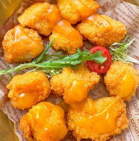 🐔陶柒柒韩式炸鸡  我们不是普通炸鸡  减油 40% 还能酥到掉渣？陶柒柒的刁钻太绝了 吃完手指不沾油，酥香直冲天灵盖！咬开全是肉，酥皮带着会呼吸的松弛感～