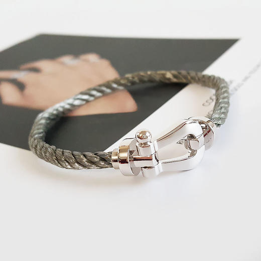 【95新】FRED斐登Force 10系列0B0005大号18K白金Force 10马蹄扣手链链扣约26*14mm。灰色链绳19号/黑色链绳17号中性款301025NJS12 商品图2