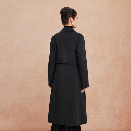 QH928斯尔丽2025新款翻领H廓形简洁大方气质长大衣 商品图1